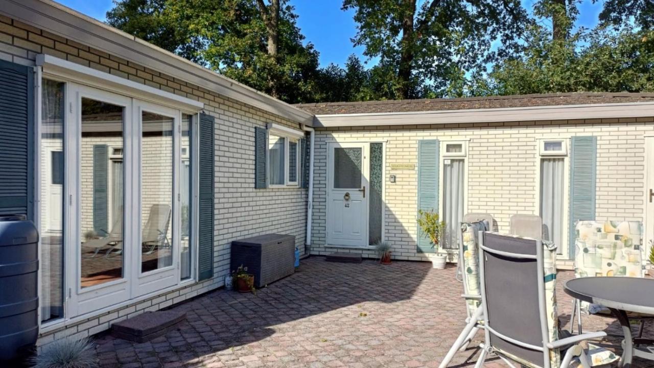 Chalet 42 'Vuursteenberg' Bospark Ijsselheide Zwolle Hattemerbroek Dış mekan fotoğraf